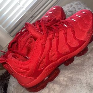 Red Nike Vapormax